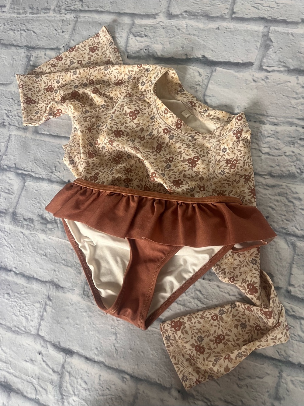 Rylee + Cru Rashguard Set - Flower Field 4-5T - Picture 5 of 8